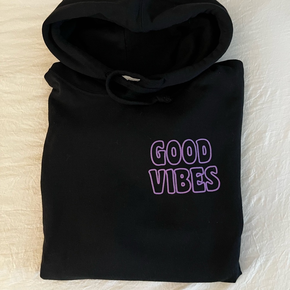 Men’s “Good Vibes” skeleton in hammock hoodie
